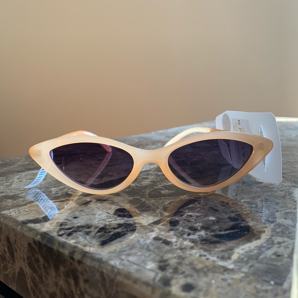 NWT PacSun Cat Eye Sunglasses